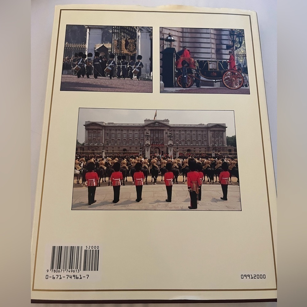 INSIDE Buckingham Palace by Andrew Morton - Picture 2 of 2